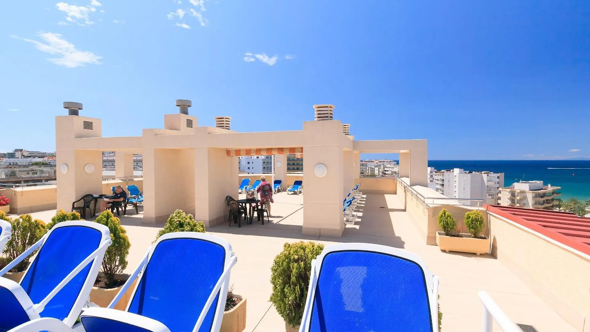 Uhc Central Park Apartments Salou Spanje