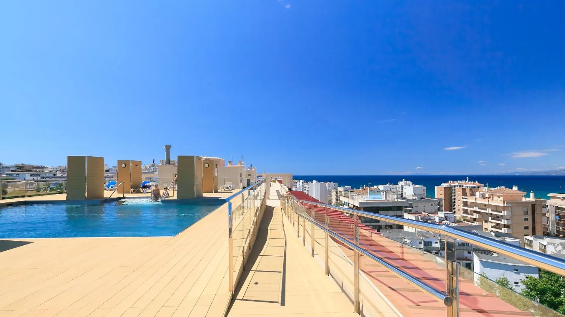 Uhc Central Park Apartments Salou